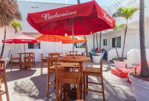 Hotel Walkabout Beach Resort