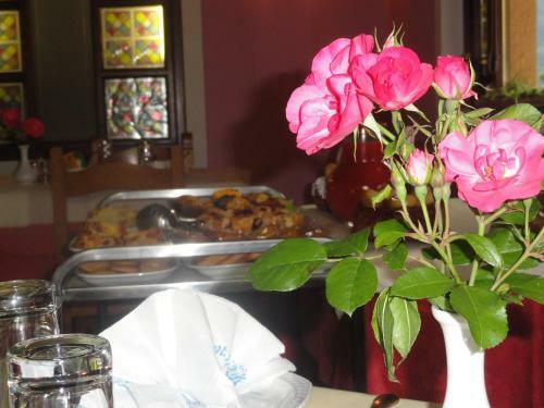 Hostal La Maison Du Bon Megnadzo