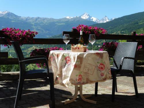 Hostal La Maison Du Bon Megnadzo