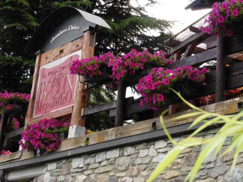 Hostal La Maison Du Bon Megnadzo