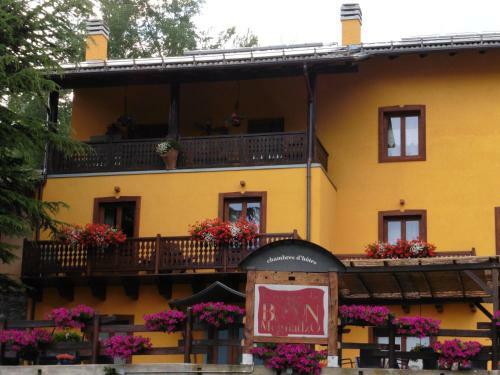 Hostal La Maison Du Bon Megnadzo