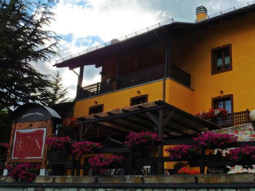 Hostal La Maison Du Bon Megnadzo