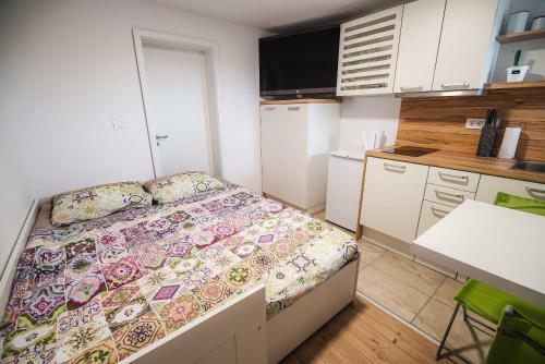 Apartments Rozalija