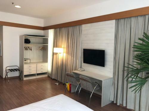Apartamentos Away Expocenter Norte