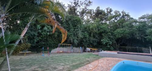 Casa De Campo Agrad�vel Dentro Da Cidade