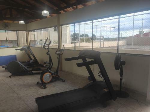 Apartamento Inteiro, Mobiliado, Com Piscina, Academia E Churrasqueira