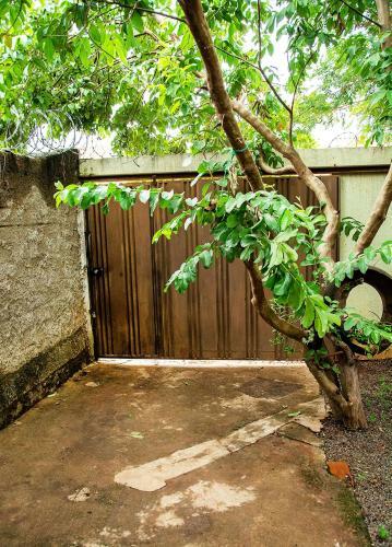 Charmosa Casa Com Wifi E �rea Verde Em Trindade Go