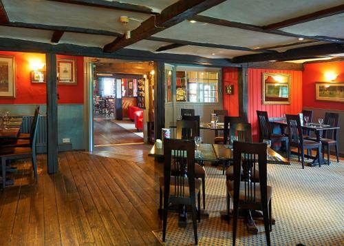 Camden Arms Hotel