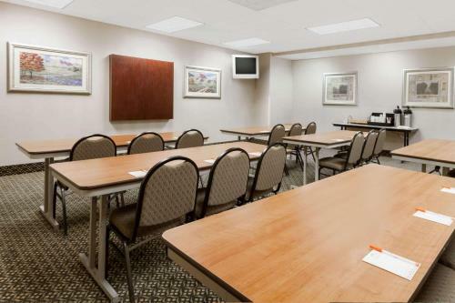 Hotel Howard Johnson Evansville