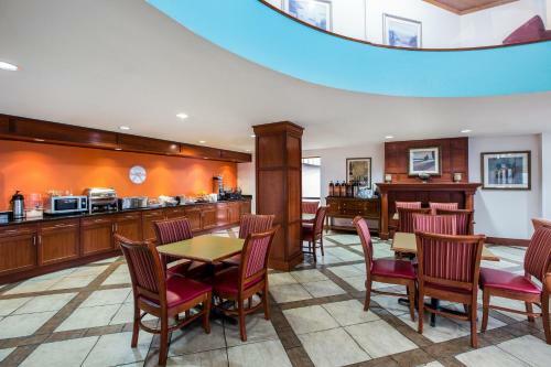 Hotel Howard Johnson Evansville