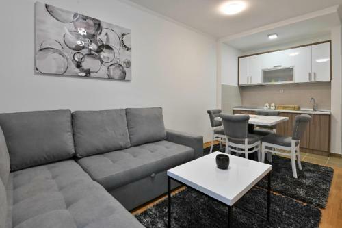 Zova Deluxe Apartment