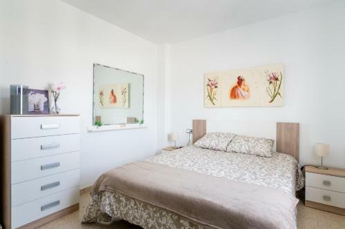 Apartamento Piso 3 Dormitorios Hl Gines