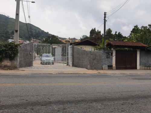 Casa A 10 Minutos Do Centro Em Em Condominio Estilo Americano