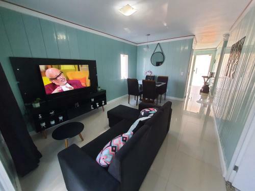 Casa A 10 Minutos Do Centro Em Em Condominio Estilo Americano