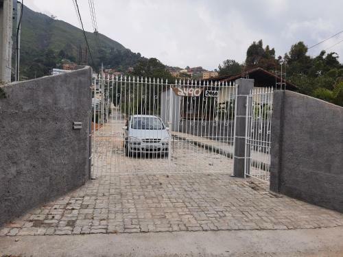 Casa A 10 Minutos Do Centro Em Em Condominio Estilo Americano