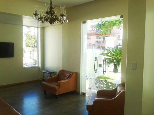 Barlos Hotel