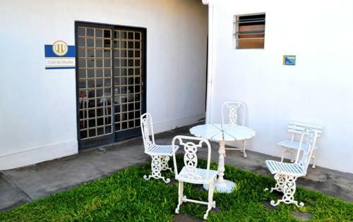 Barlos Hotel