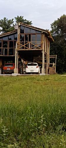 Cabana Agrad�vel Com Lareira Interna.