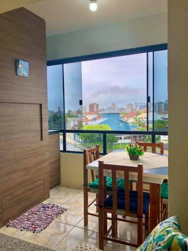 Apartamento Do Terceiro Andar De Frente