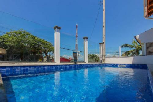 Otima Casa Com Piscina A 200 Mts Do Mar