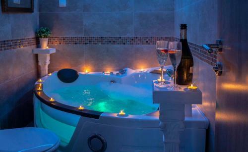 B&d Unique Duplex Apartment With Private Spa Bath