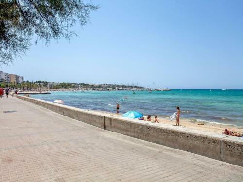 Cosy Apartment In Palma De Mallorca With Private Terrace
