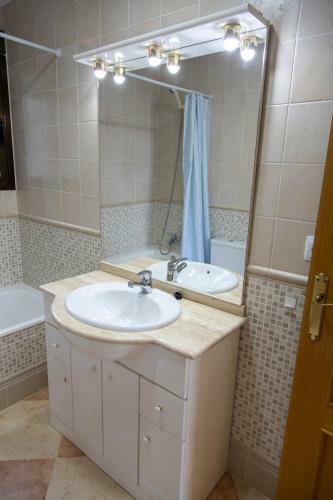 Ch Apartamentos