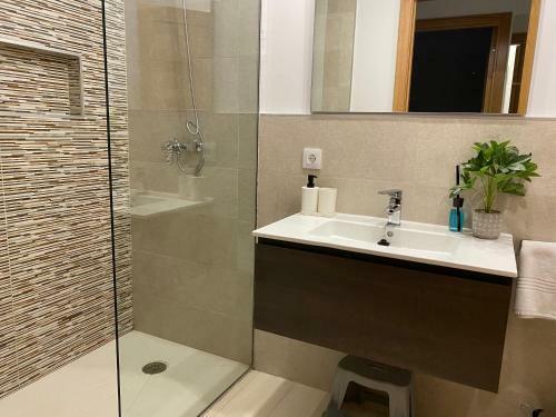 Agradable Y C�moda Casa Con Piscina Climatizada
