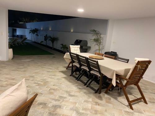 Agradable Y C�moda Casa Con Piscina Climatizada