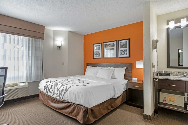 Hotel Sleep Inn Dewitt
