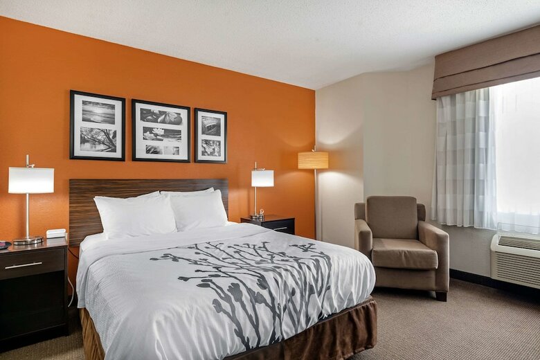 Hotel Sleep Inn Dewitt