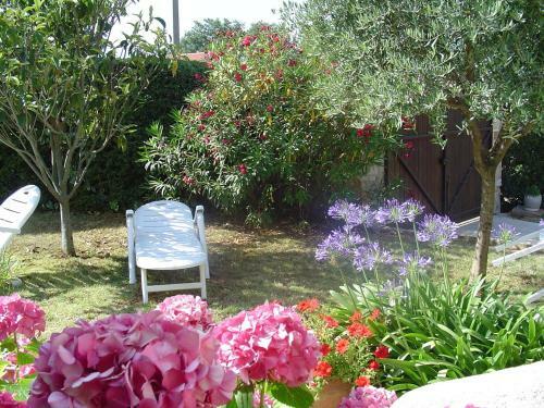 Le G�te Du Petit Puits