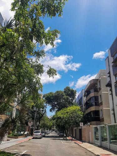 Quarto Amplo E Muito Confort�vel Em Apartamento Espa�oso