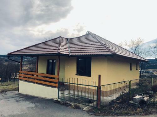 Vikendica Maja