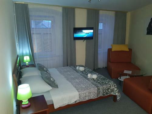 Hostal Elg Rooms