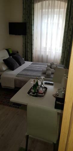Hostal Elg Rooms