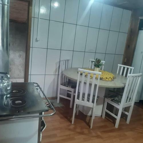 Casa De Temporada N� De Pinho
