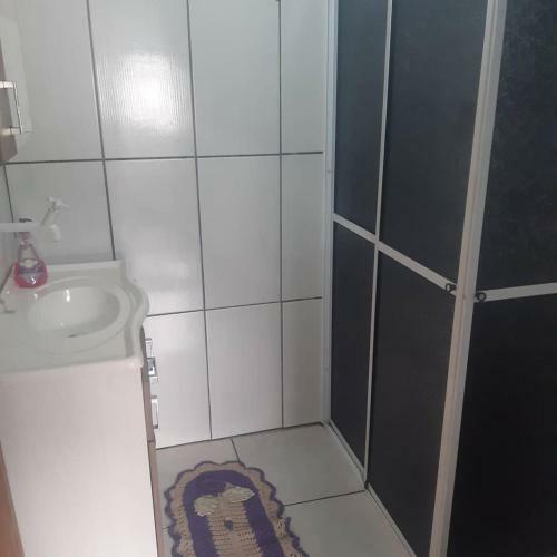 Casa De Temporada N� De Pinho