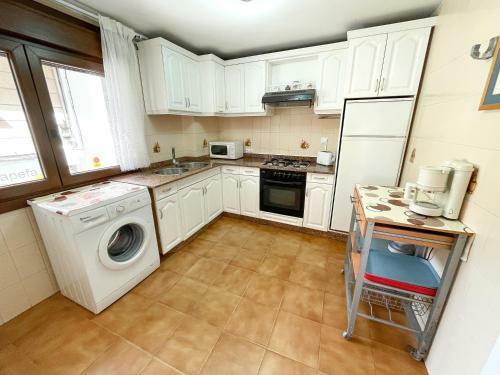 Apartamentos Portonovo Playa 3000