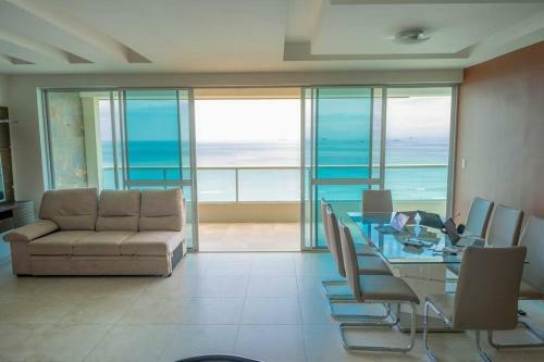 Apartamento Beachfront Penthouse Torre Oce�nica