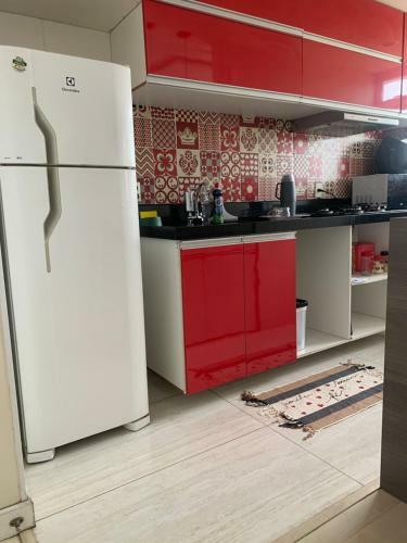 Apartamento 2 Quartos Condom�nio Com Piscina