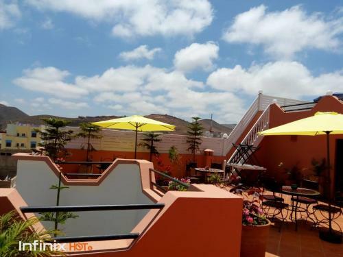 Hostal Itrane Guest House