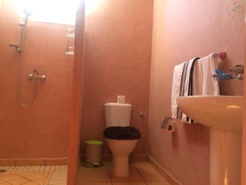 Hostal Itrane Guest House