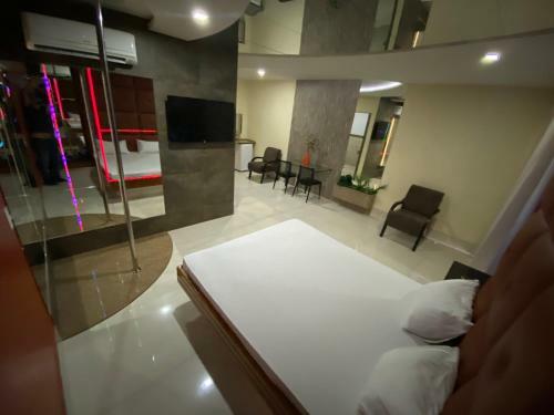 Yes Motel