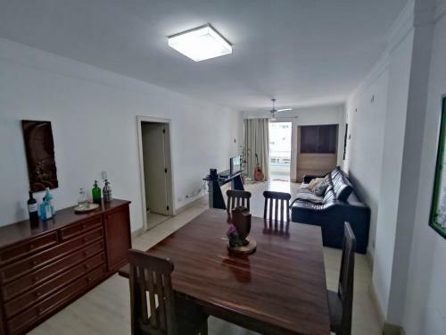 Apartamento A Super Su�te Da Praia Da Costa! Outros Quartos Alug�veis Separadamente!