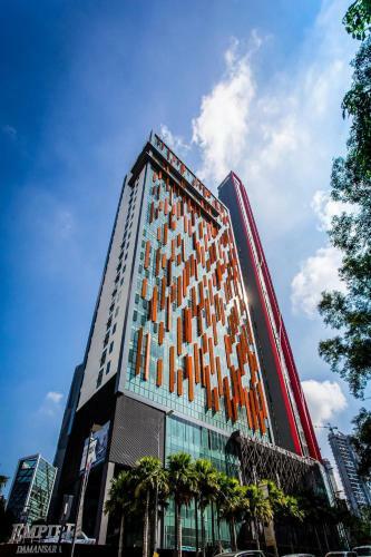 Hotel The 12 Suites @ Empire Damansara