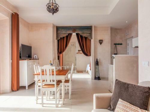 Appealing Apartment In Tarifa With Shared Sauna