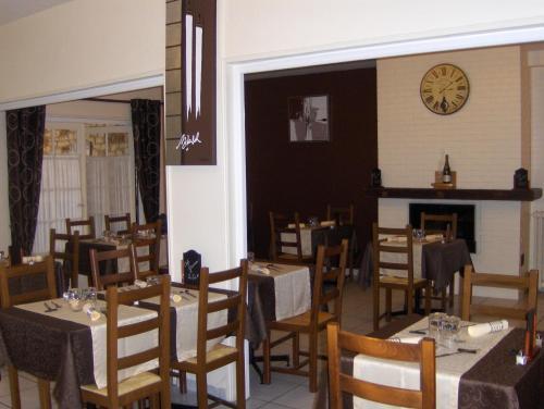 Hotel La Tour De Crecy