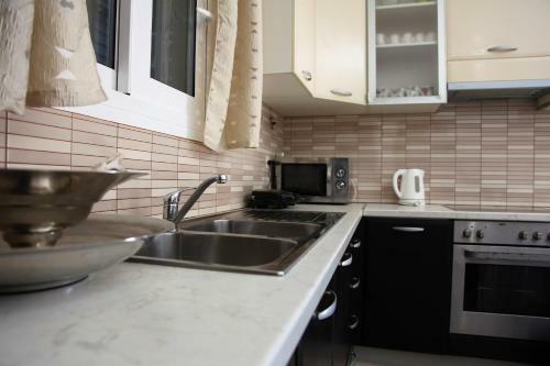 Mandi's Apartments