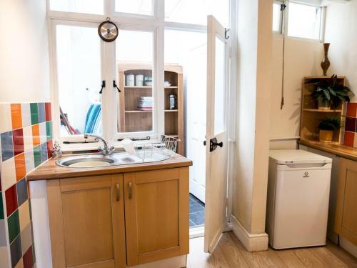 Pass The Keys Superb Central Townhouse In Historic Buckfastleigh